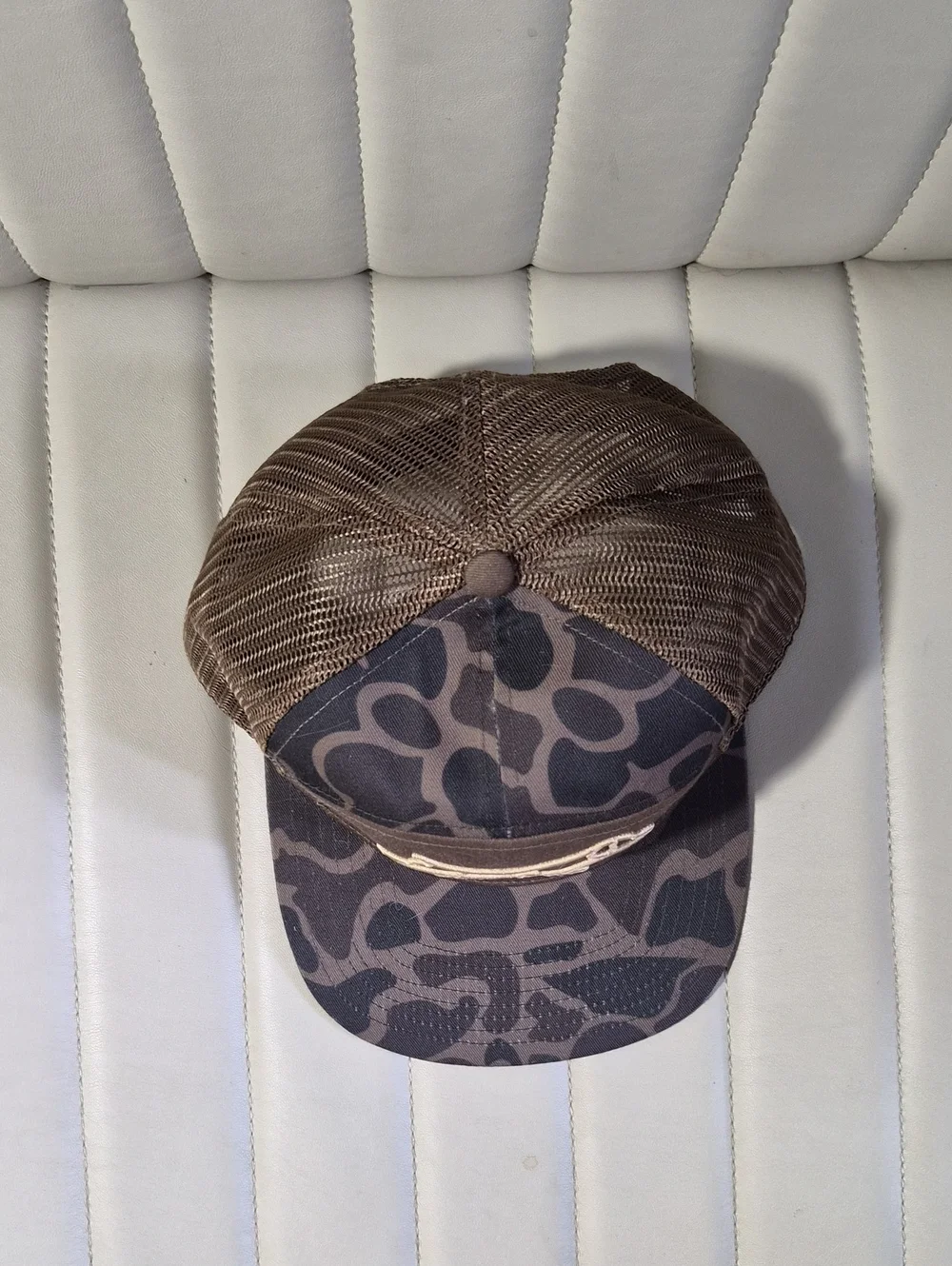 Buckle Hat Funk Lagoon Dog Outline Mesh Back Cap - Brown